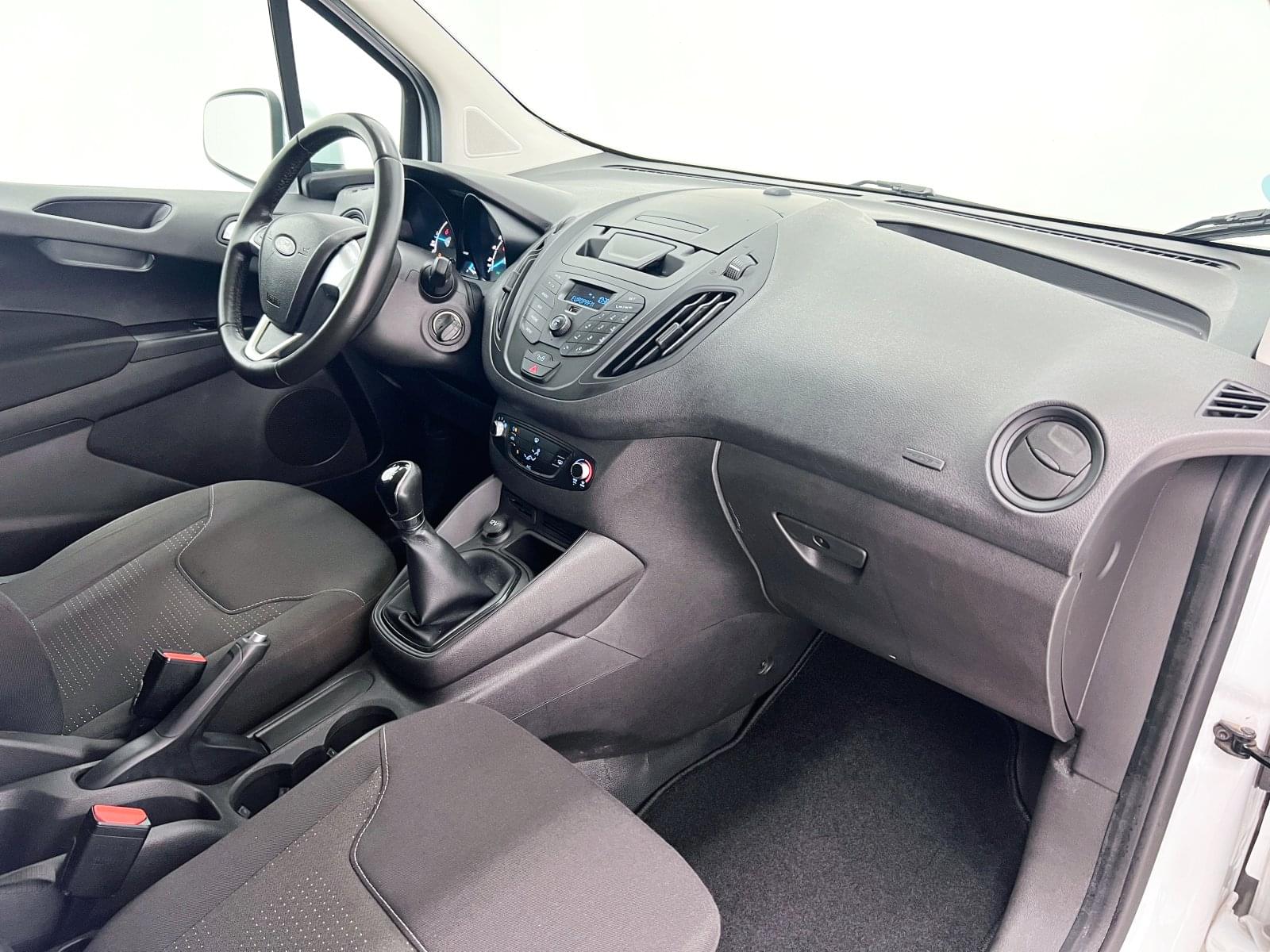 FORD TRANSIT COURIER VAN 1.5 TDCI 56KW TREND 29 