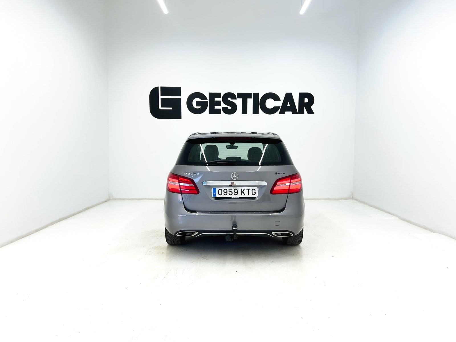 MERCEDES CLASE B 200D 136CV AMG 12 