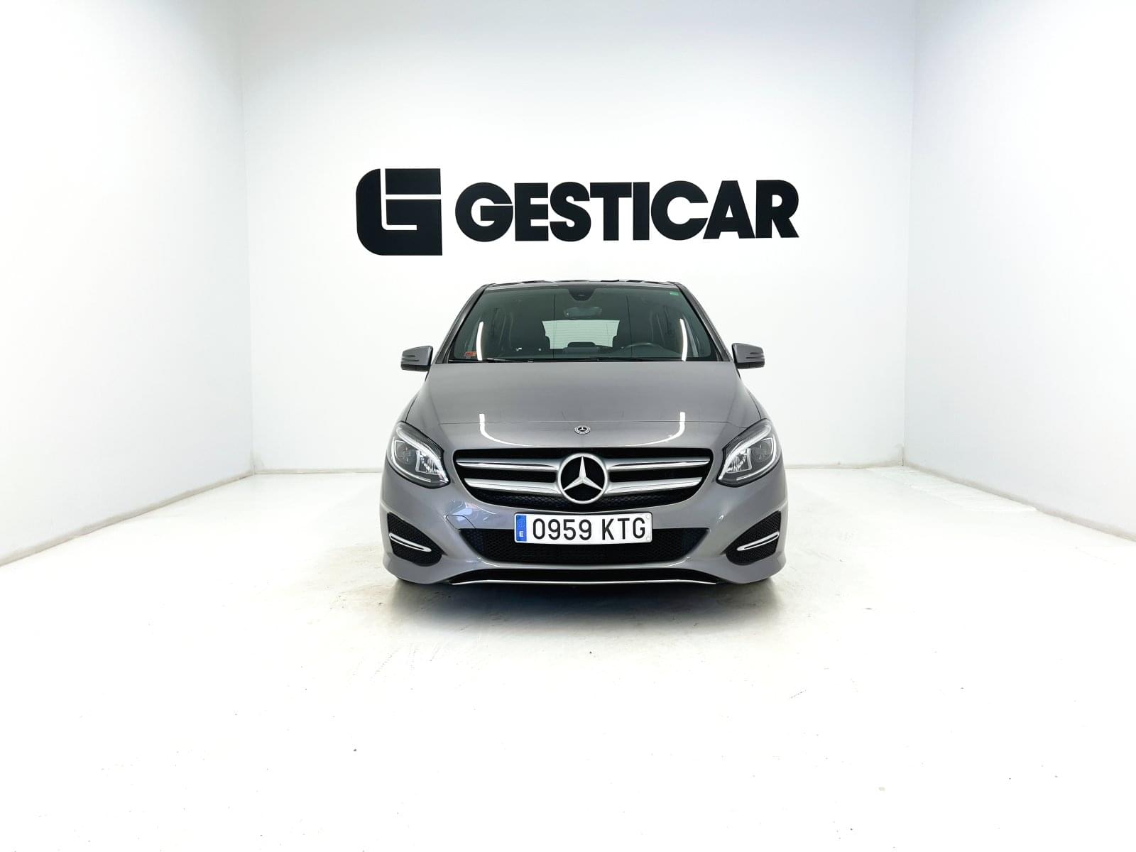 MERCEDES CLASE B 200D 136CV AMG 6 