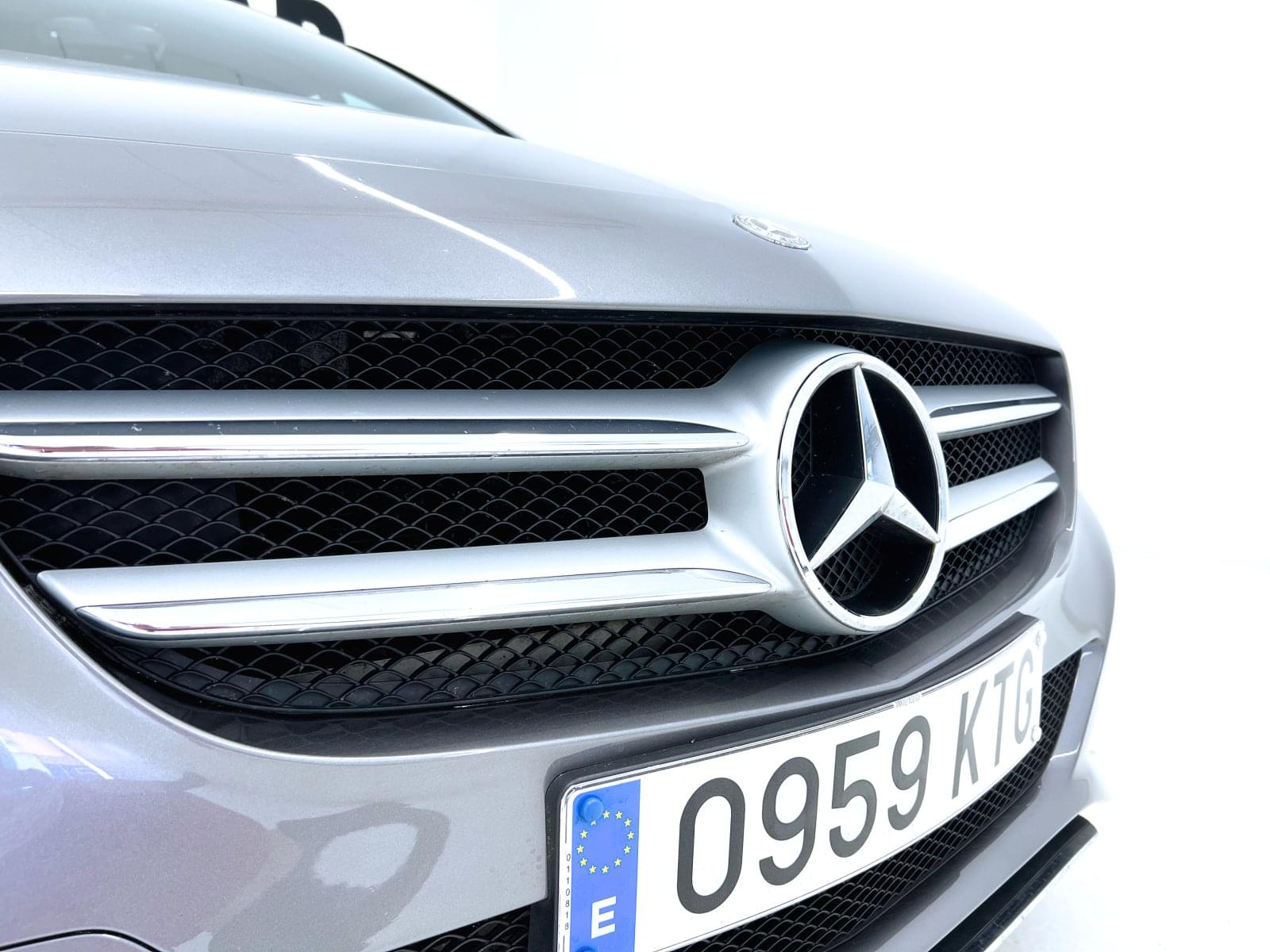 MERCEDES CLASE B 200D 136CV AMG 5 