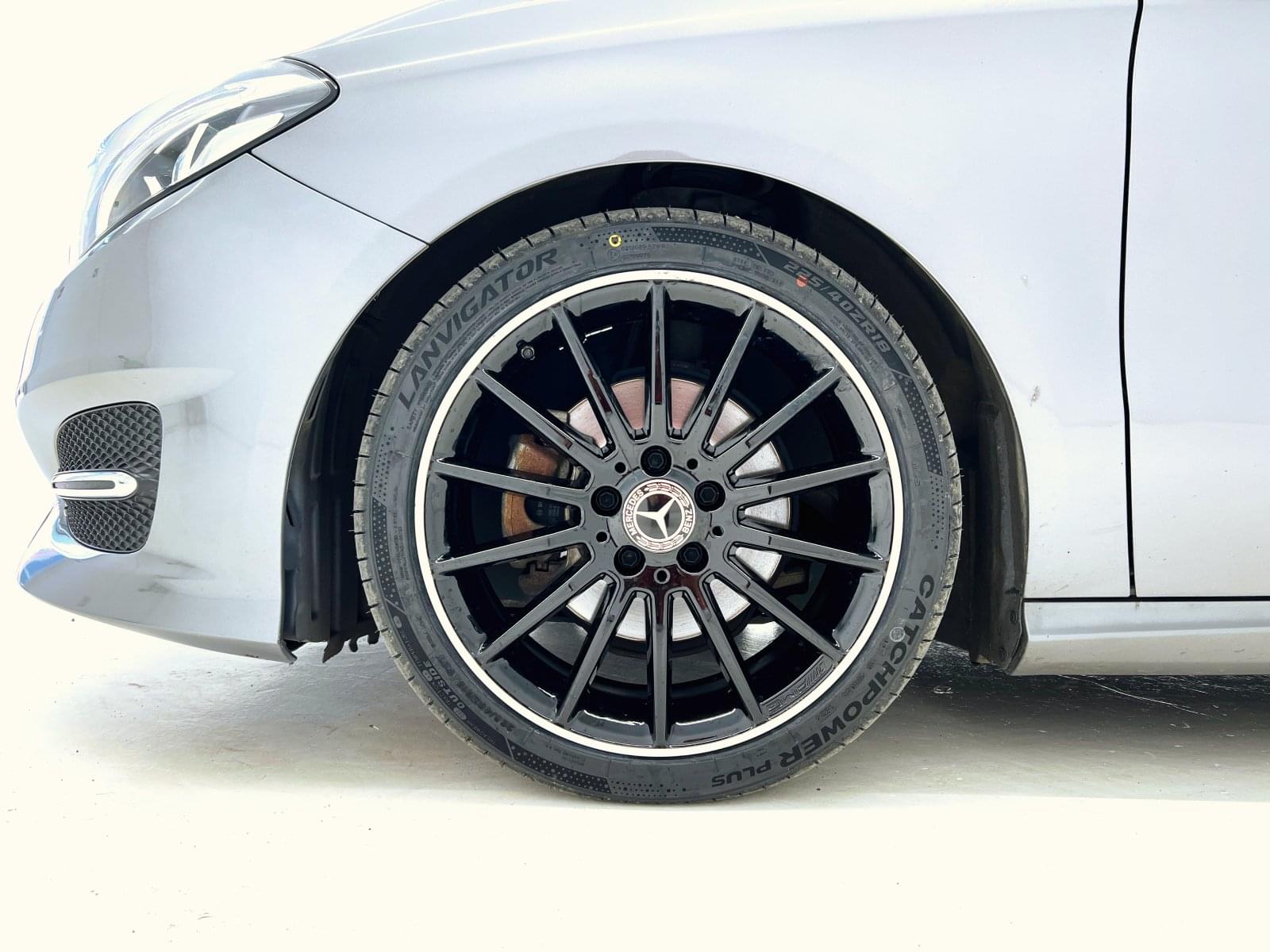 MERCEDES CLASE B 200D 136CV AMG 21 