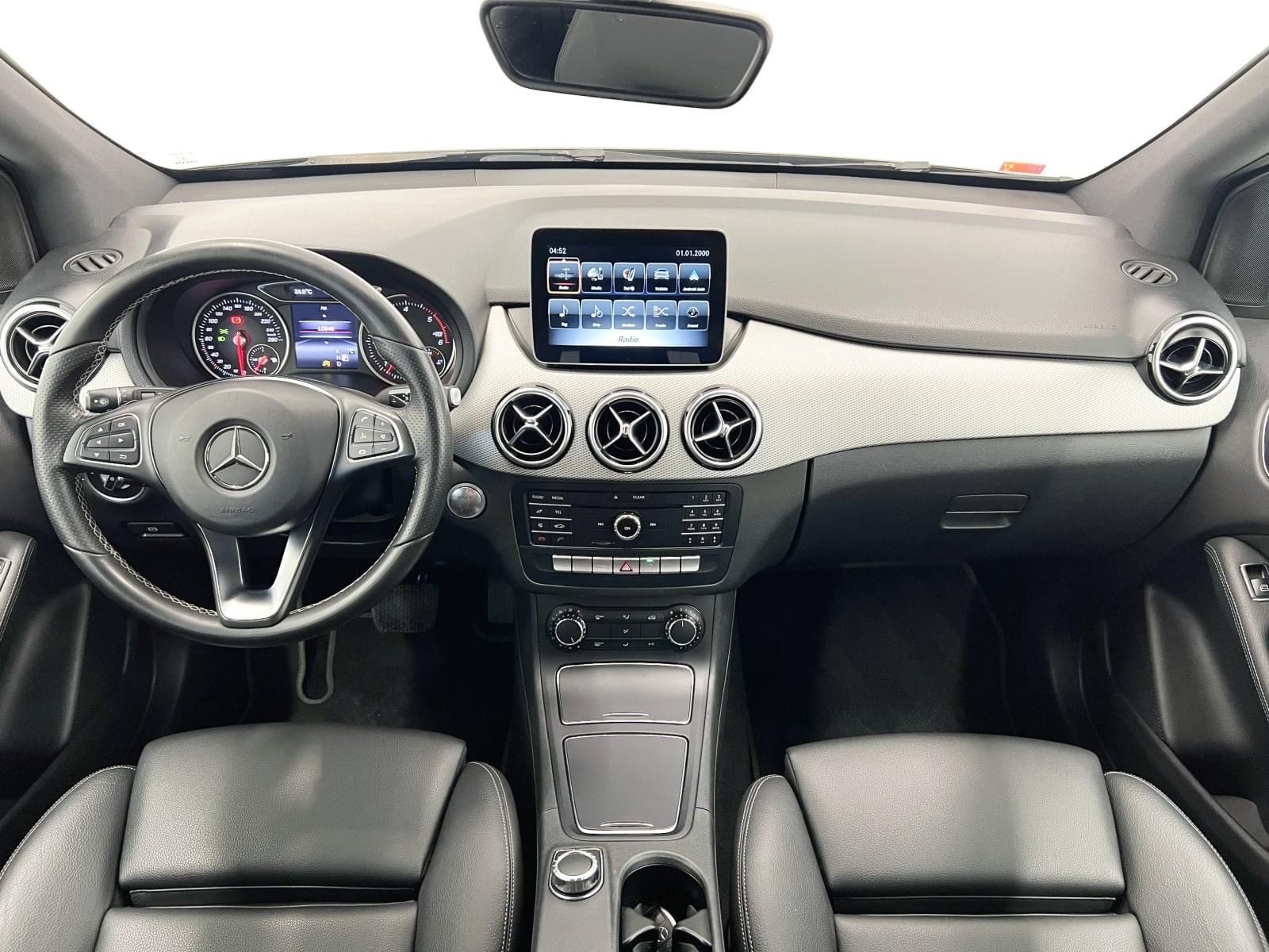 MERCEDES CLASE B 200D 136CV AMG 28 