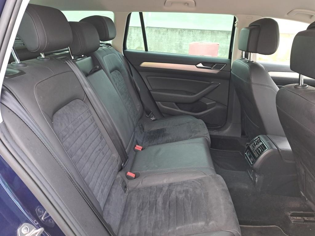 VOLKSWAGEN PASSAT SPORT 2.0 TDI 150CV VARIANT 9 