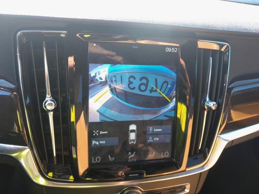 VOLVO S90 2.0 T8 TWIN AWD MOMENTUM AUTO 10 