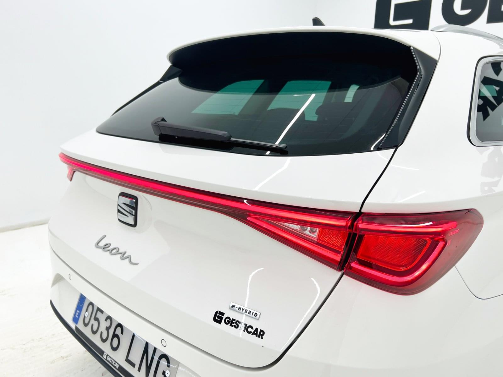 SEAT LEÓN 1.4 e-Hybrid DSG-6 S&S Xcellence  204 CV 16 