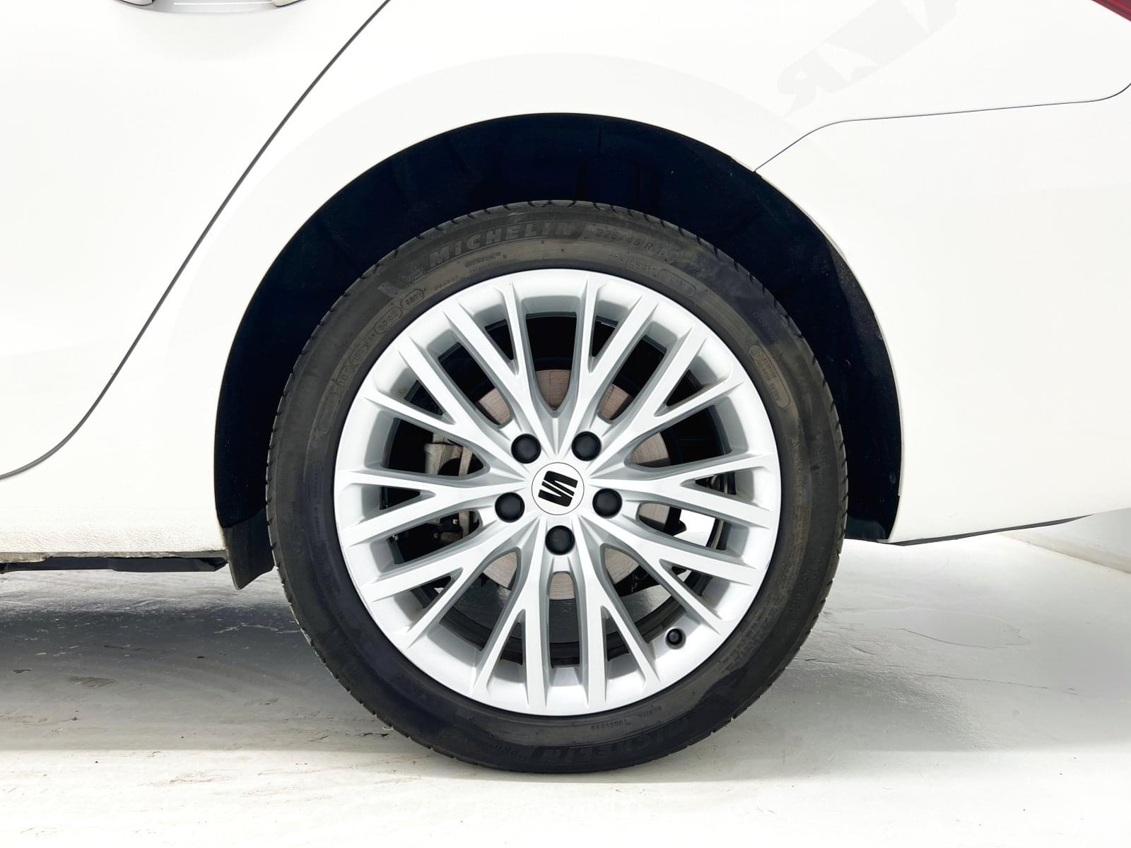 SEAT LEÓN 1.4 e-Hybrid DSG-6 S&S Xcellence  204 CV 21 