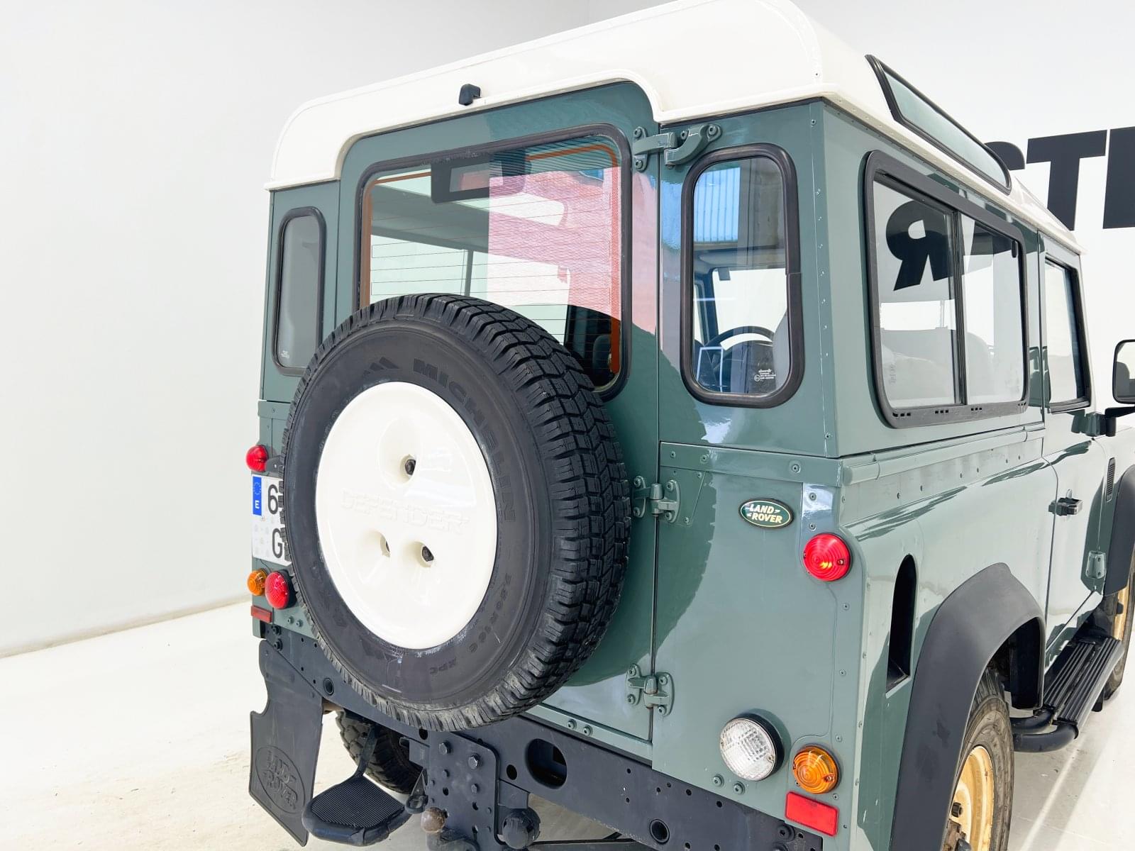 LAND ROVER DEFENDER 90 2.5TD5 SW SE 22 