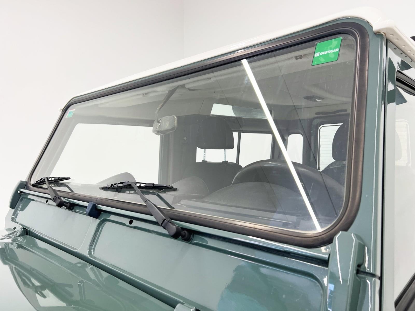 LAND ROVER DEFENDER 90 2.5TD5 SW SE 10 