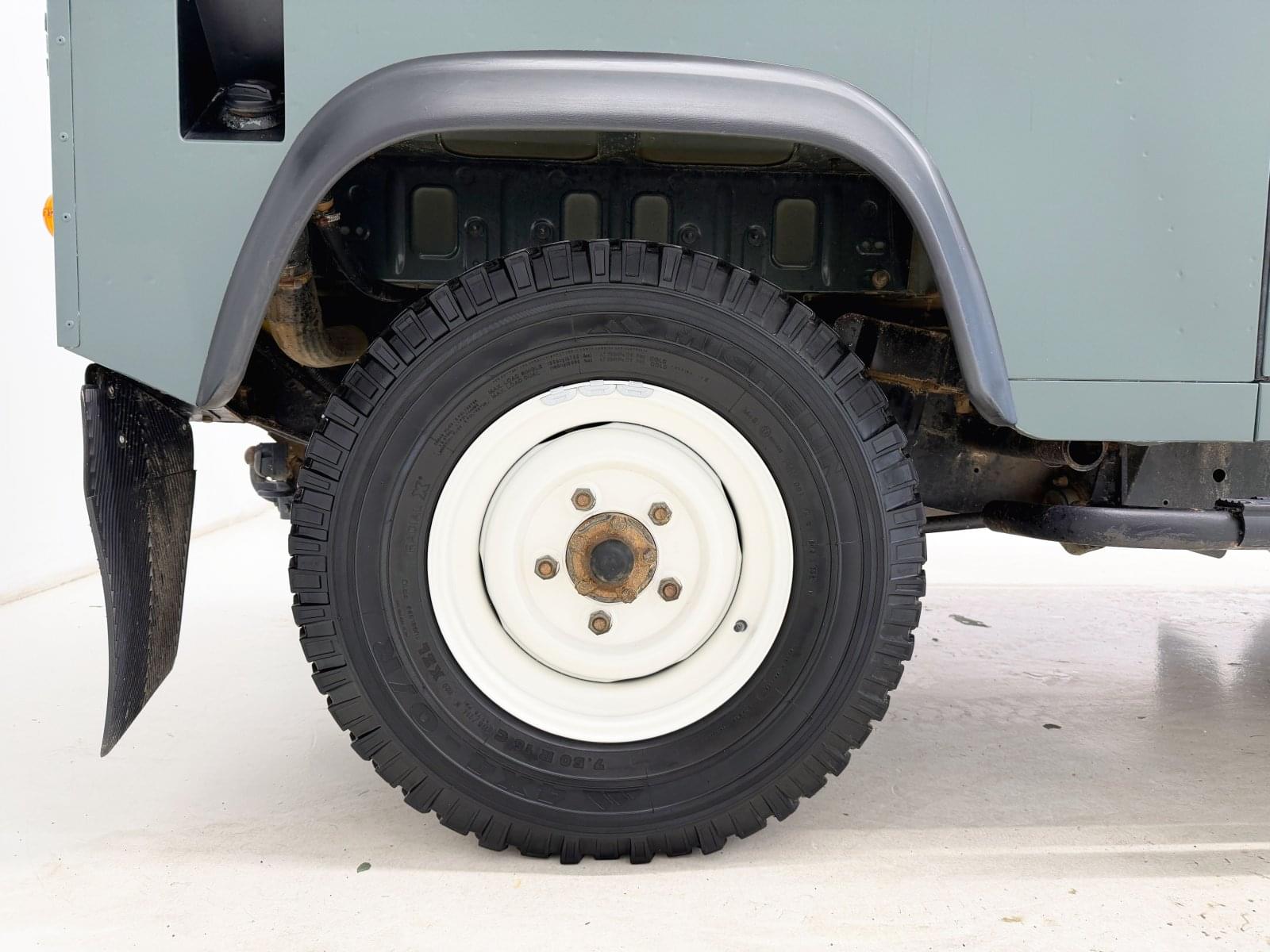 LAND ROVER DEFENDER 90 2.5TD5 SW SE 27