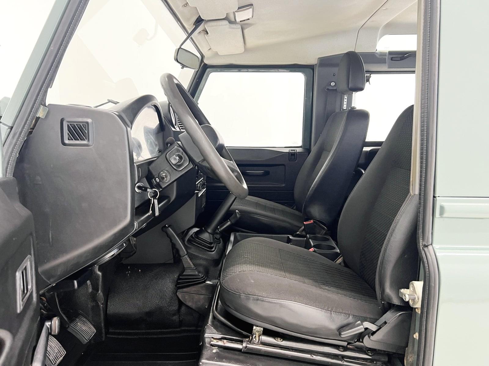 LAND ROVER DEFENDER 90 2.5TD5 SW SE 30 