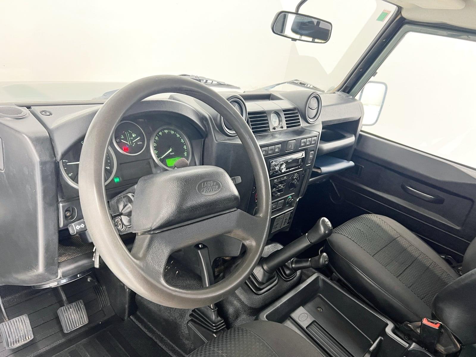 LAND ROVER DEFENDER 90 2.5TD5 SW SE 31 