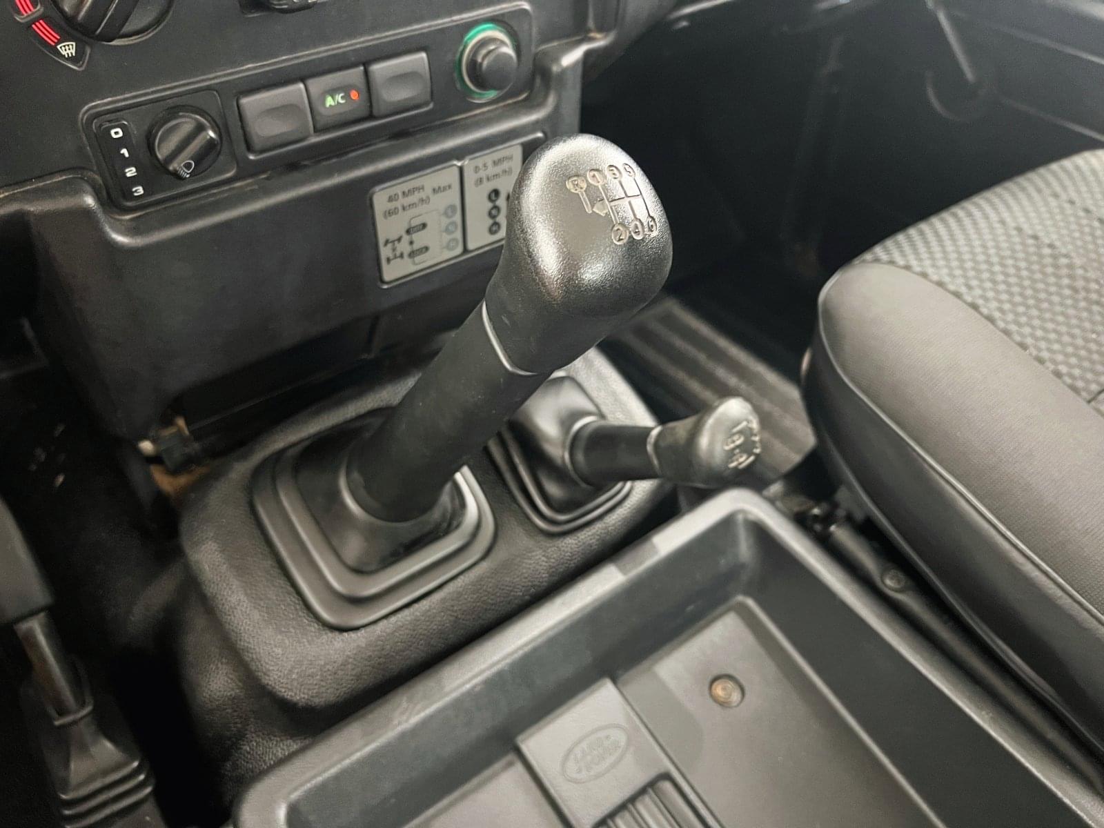 LAND ROVER DEFENDER 90 2.5TD5 SW SE 41 