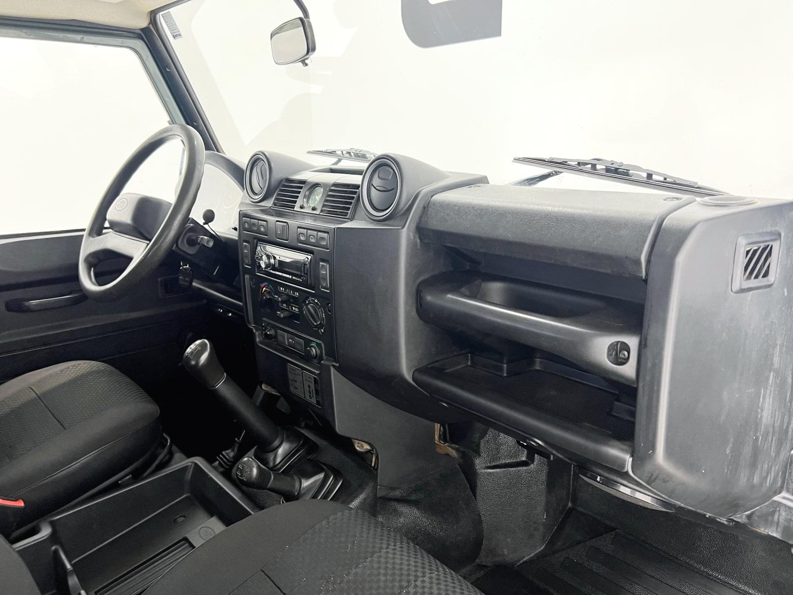 LAND ROVER DEFENDER 90 2.5TD5 SW SE 42 