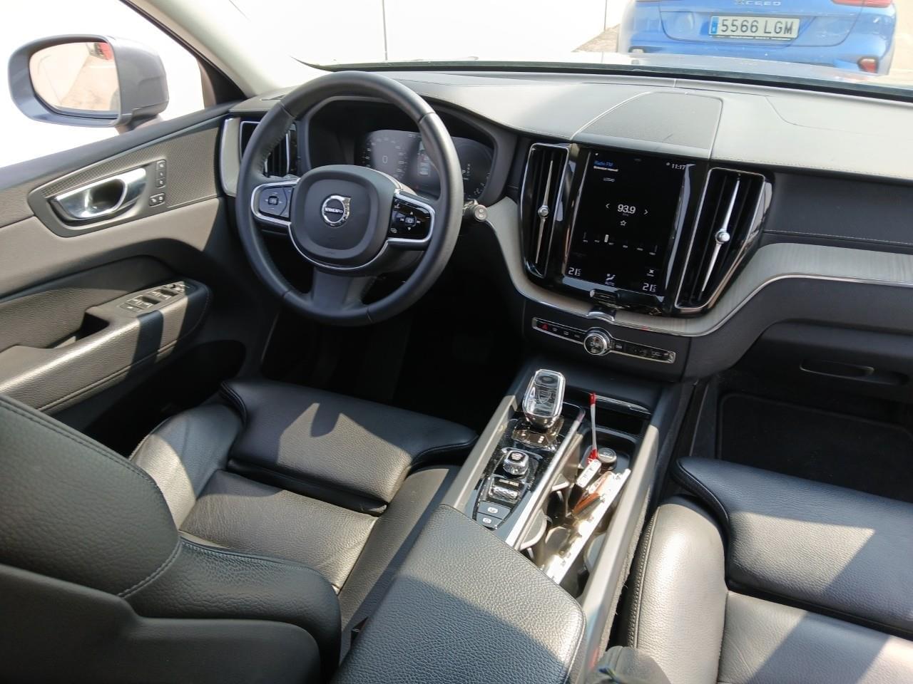 VOLVO XC60 2.0 T6 AWD RECHARGE INSCRIPTION 340CV 5 