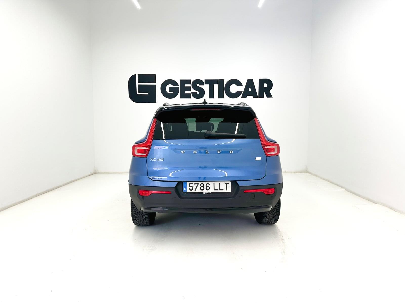 VOLVO XC40 1.5 T5 TWIN RECHARGE R-DESIGN EXP 262CV 11 