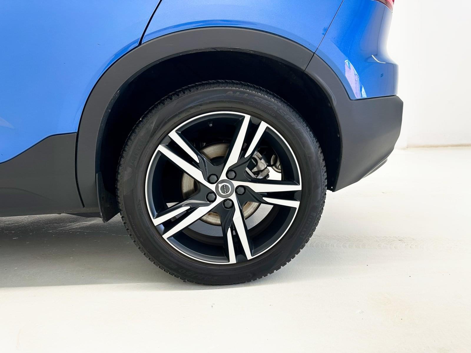 VOLVO XC40 1.5 T5 TWIN RECHARGE R-DESIGN EXP 262CV 17 
