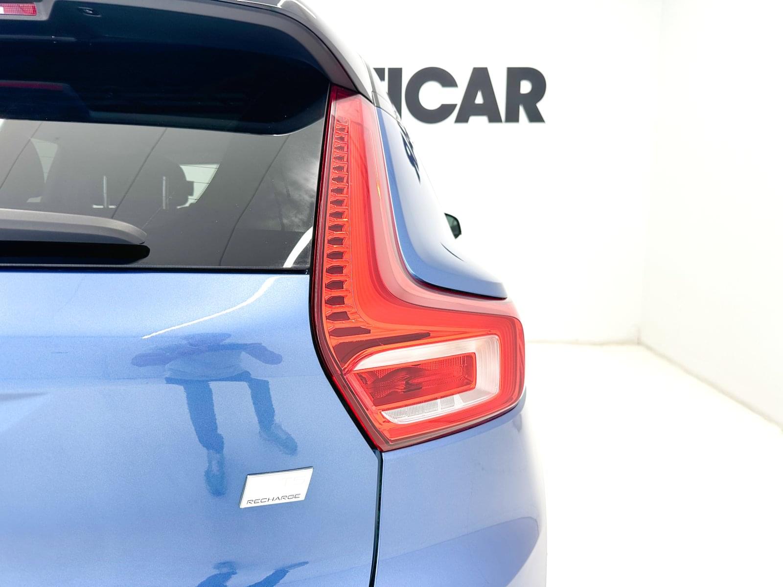 VOLVO XC40 1.5 T5 TWIN RECHARGE R-DESIGN EXP 262CV 13 