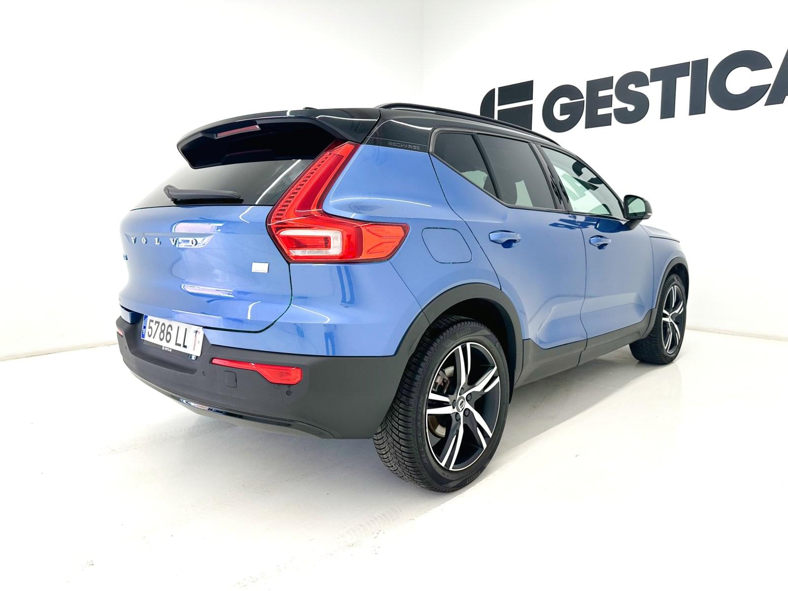 VOLVO XC40 1.5 T5 TWIN RECHARGE R-DESIGN EXP 262CV 14 