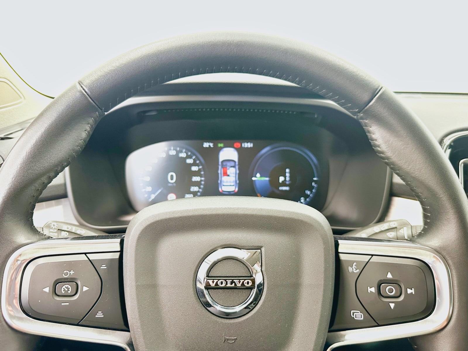 VOLVO XC40 1.5 T5 TWIN RECHARGE R-DESIGN EXP 262CV 26 