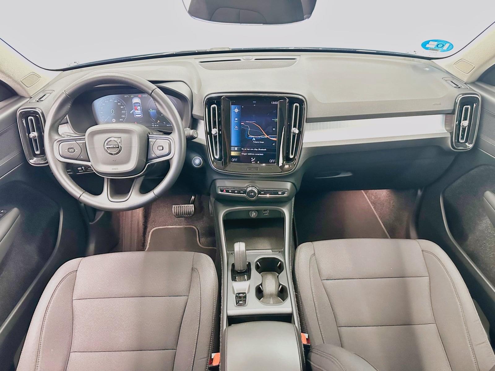 VOLVO XC40 1.5 T5 TWIN RECHARGE R-DESIGN EXP 262CV 24 