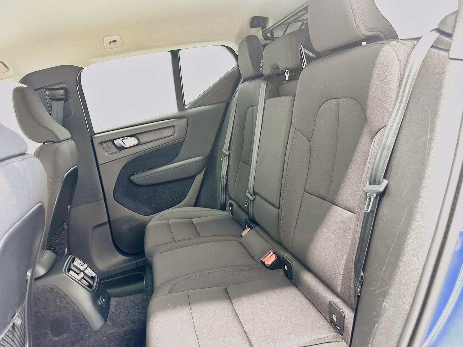 VOLVO XC40 1.5 T5 TWIN RECHARGE R-DESIGN EXP 262CV 38 
