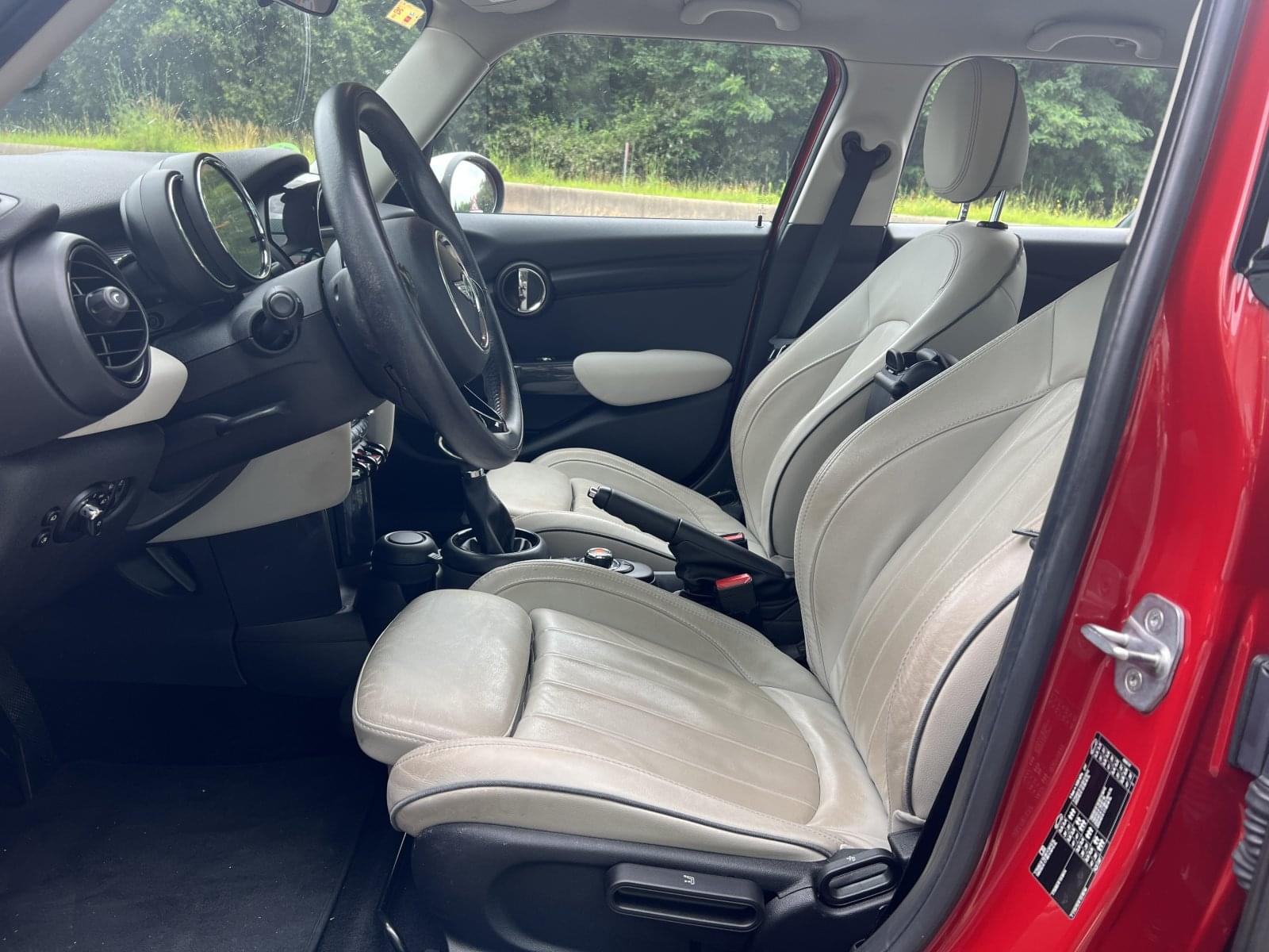 MINI MINI COOPER 5P AUTO 9 