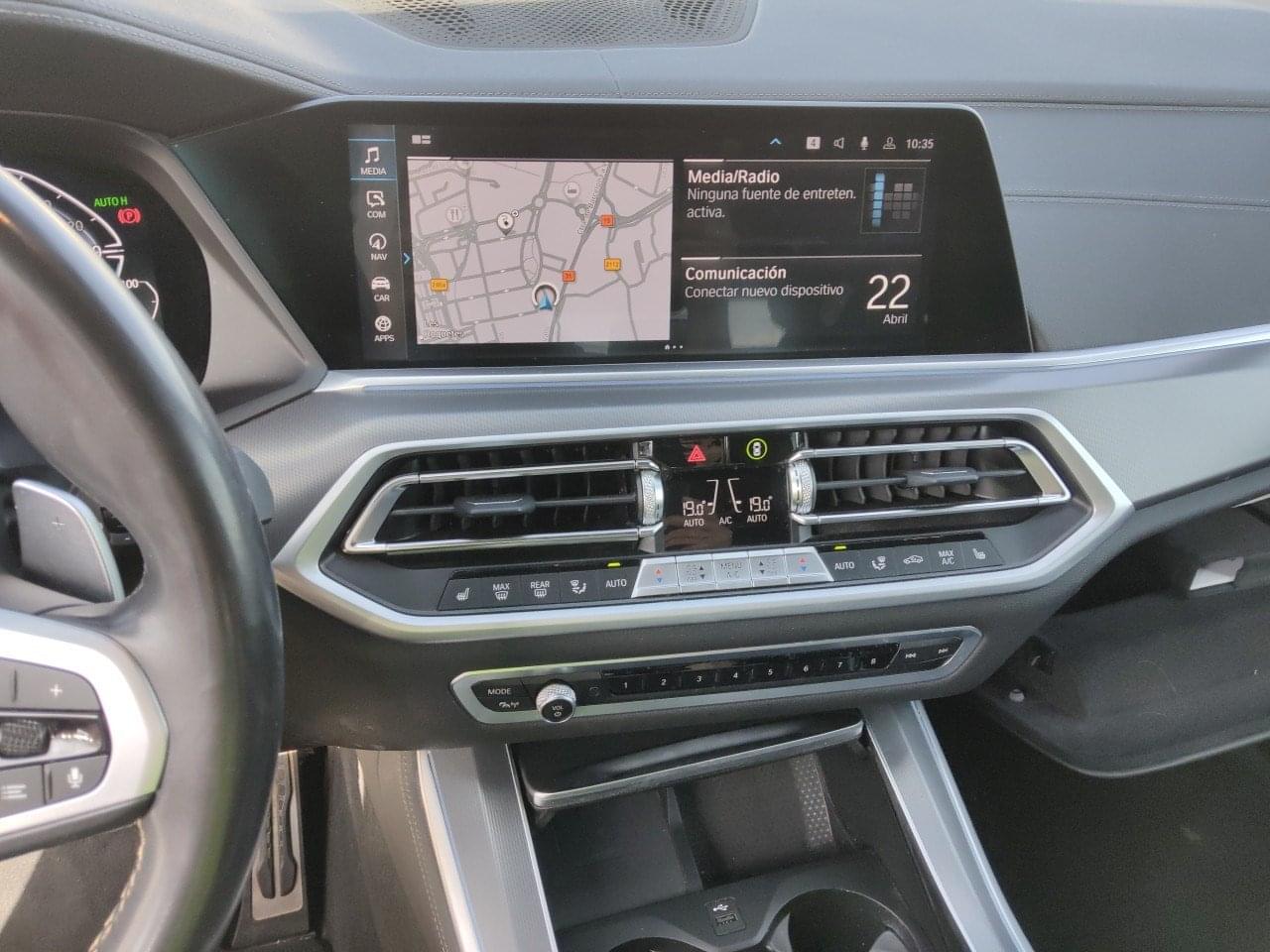 BMW X5 XDRIVE45E 10 