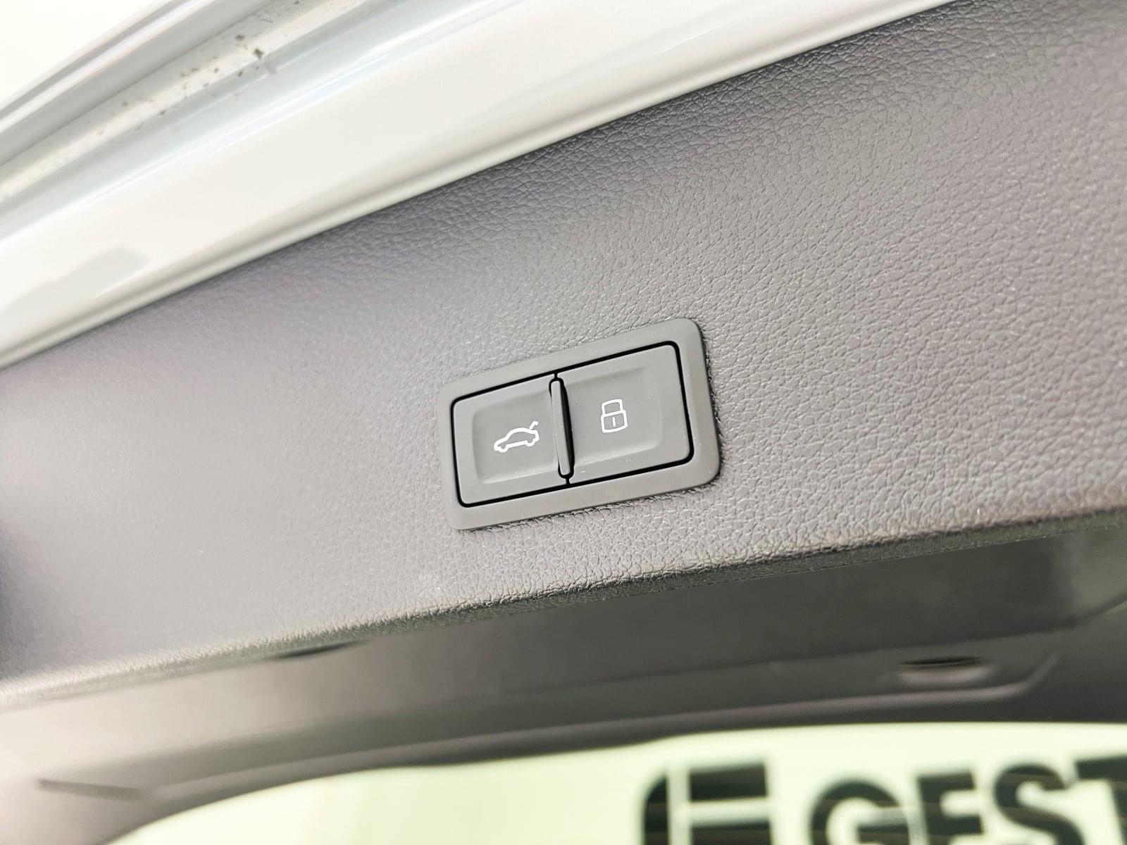 AUDI Q2 ADVANCED 30 TDI 116CV 17 