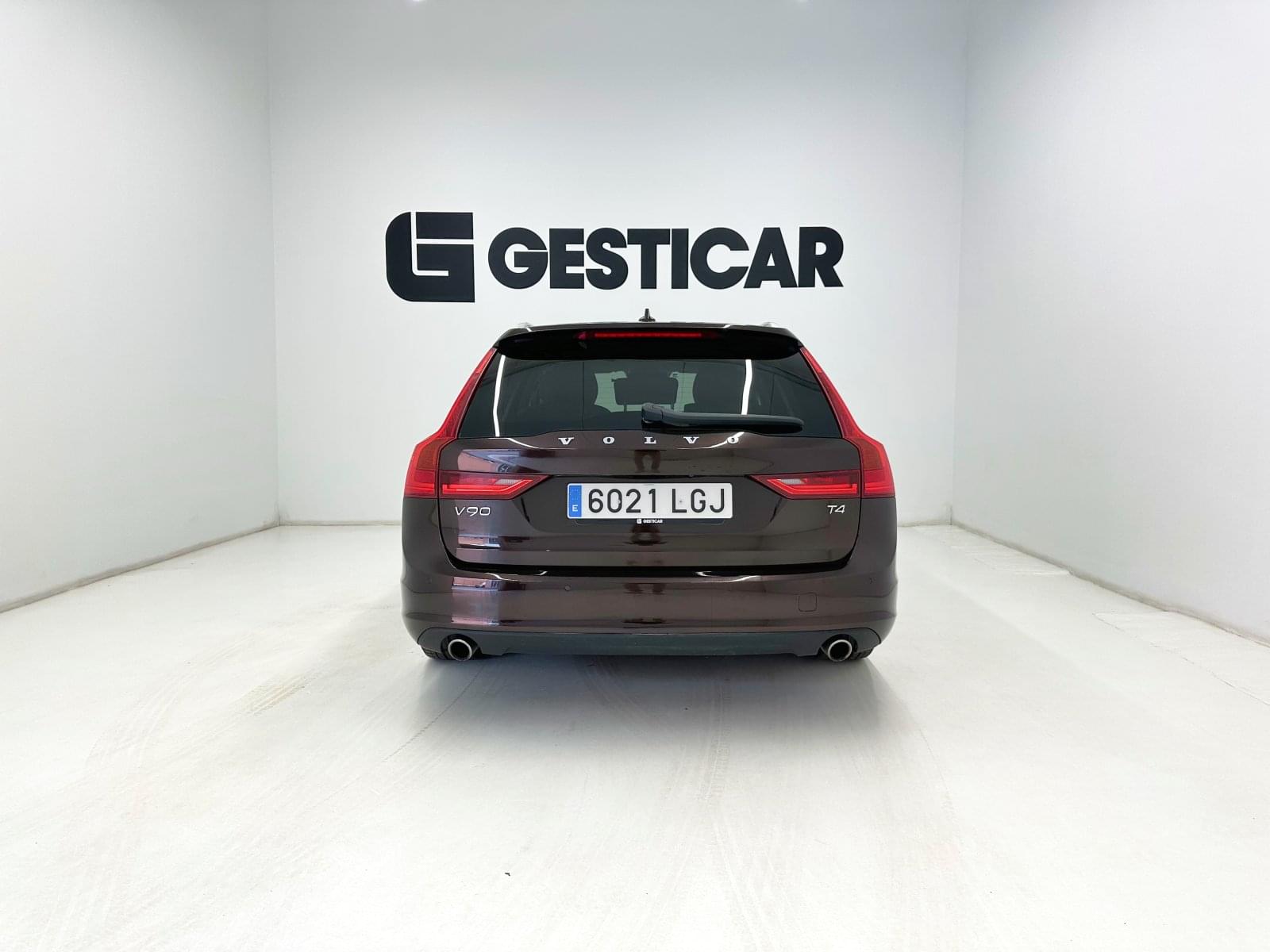 VOLVO V90 2.0 T4 Business Plus Auto 190cv 10 