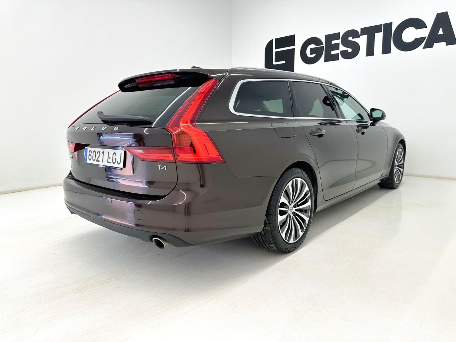 VOLVO V90 2.0 T4 Business Plus Auto 190cv 8 