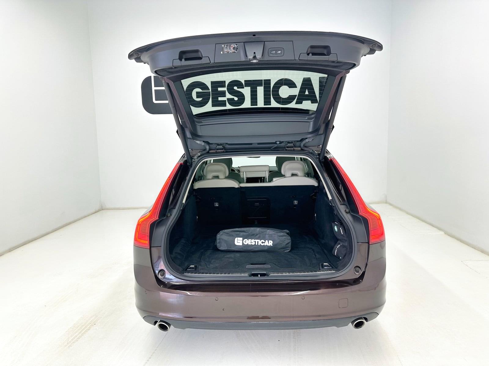 VOLVO V90 2.0 T4 Business Plus Auto 190cv 11 