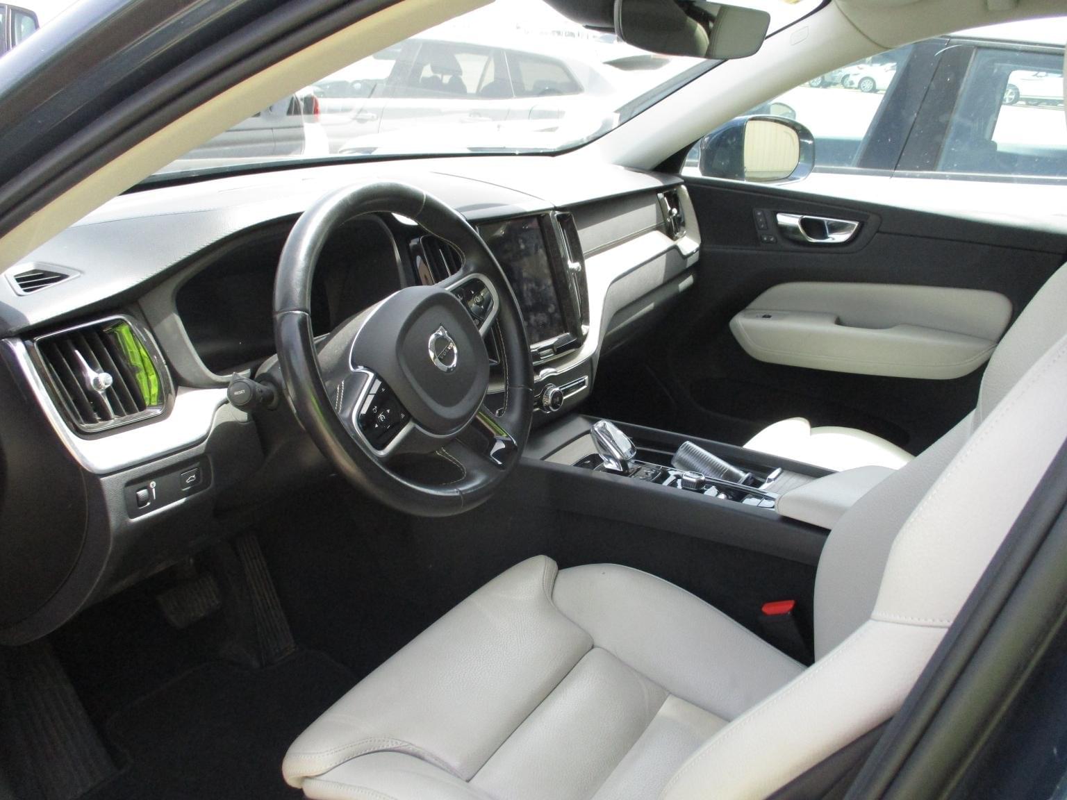 VOLVO XC60 B5 D5 AWD INSCRIPTION AUTO 7 