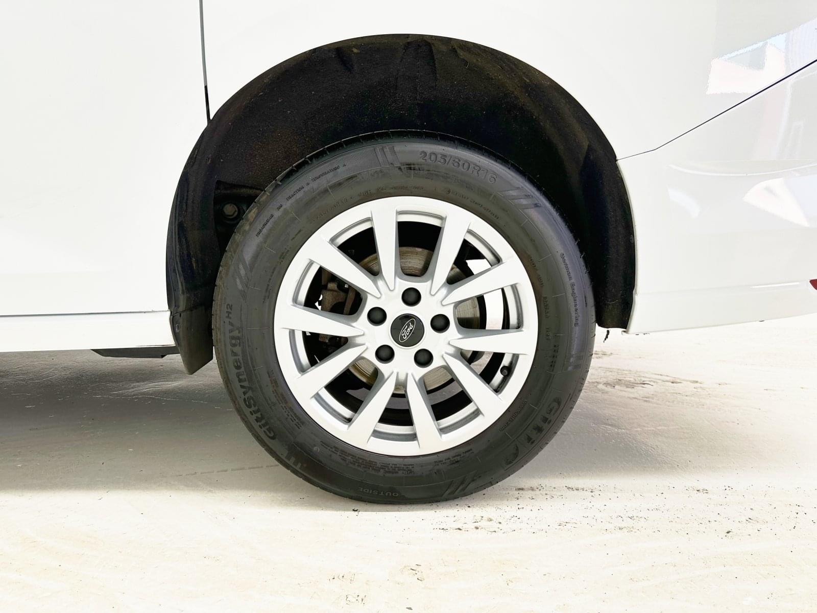 FORD GRAND TOURNEO CONNECT 2.0 ECOBLUE 122CV TITANIUM 13 