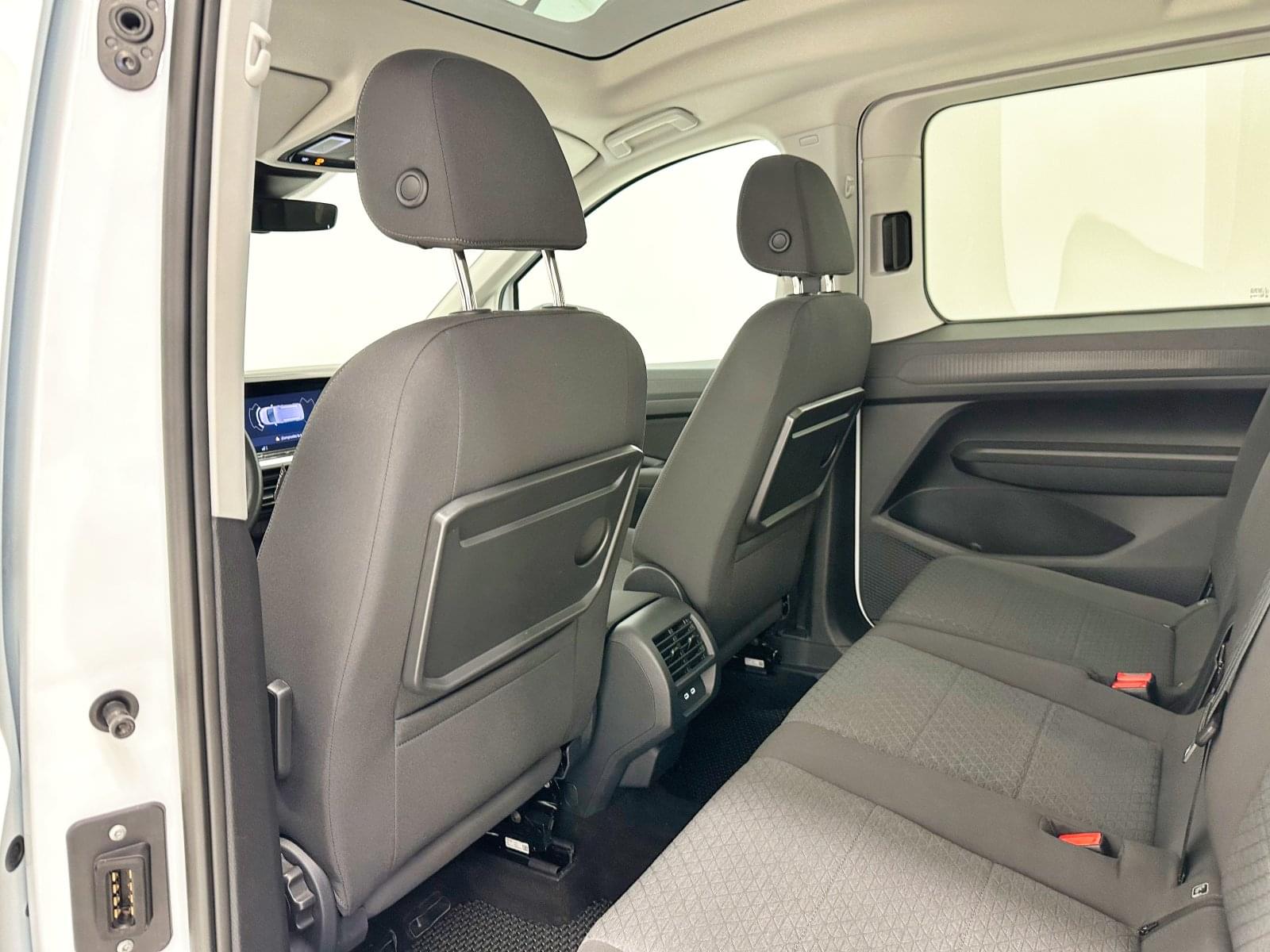 FORD GRAND TOURNEO CONNECT 2.0 ECOBLUE 122CV TITANIUM 38 