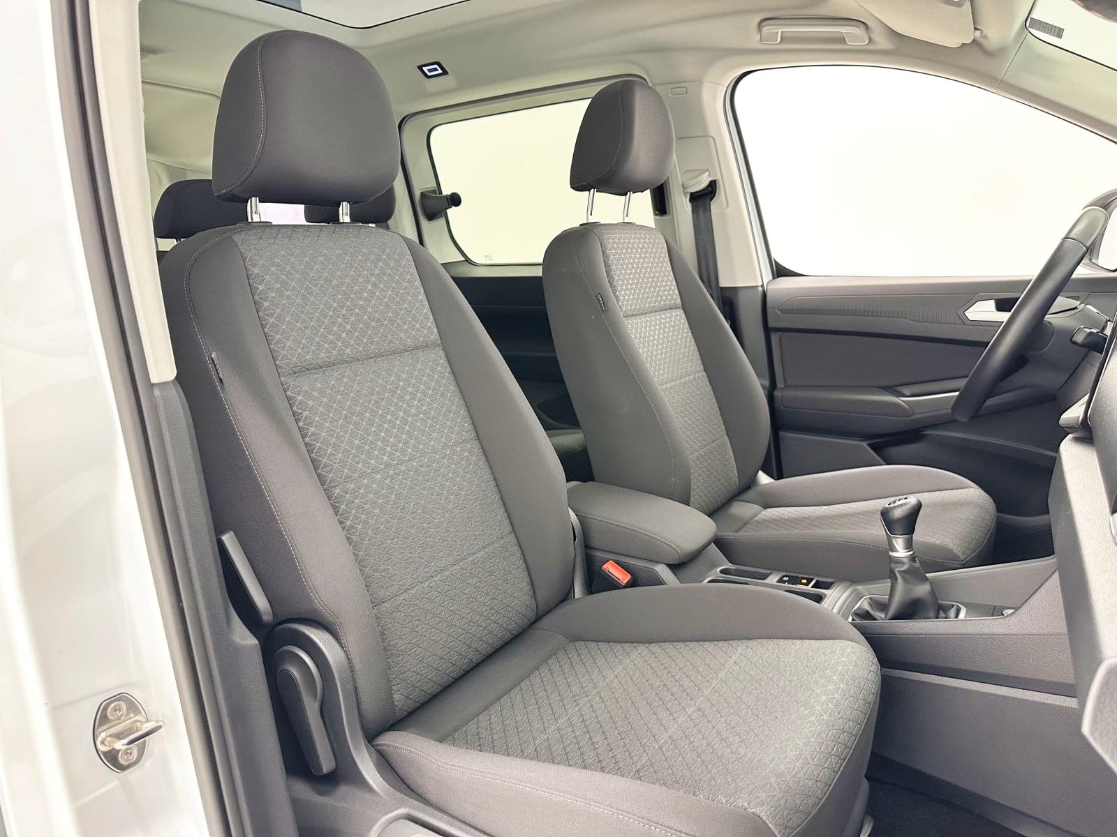 FORD GRAND TOURNEO CONNECT 2.0 ECOBLUE 122CV TITANIUM 33 