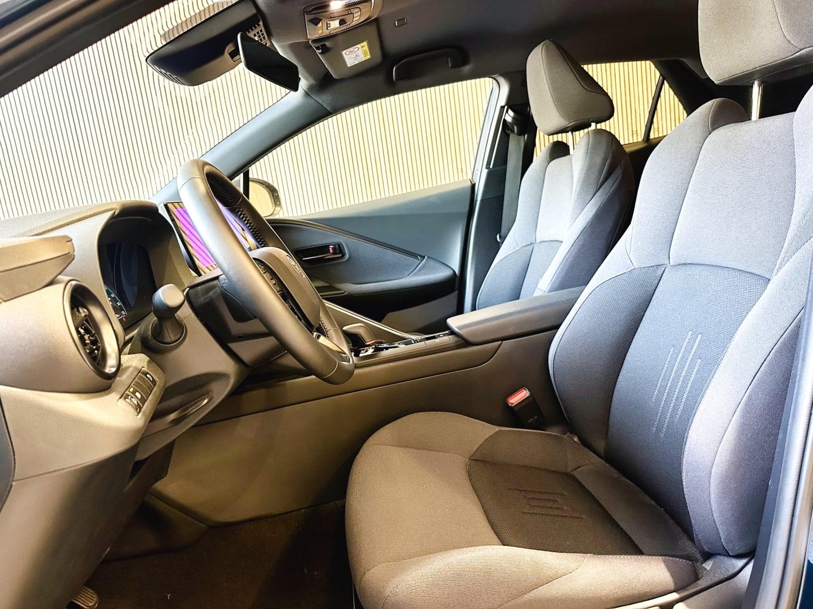 TOYOTA CH-R 1.8 ACTIVE 9 