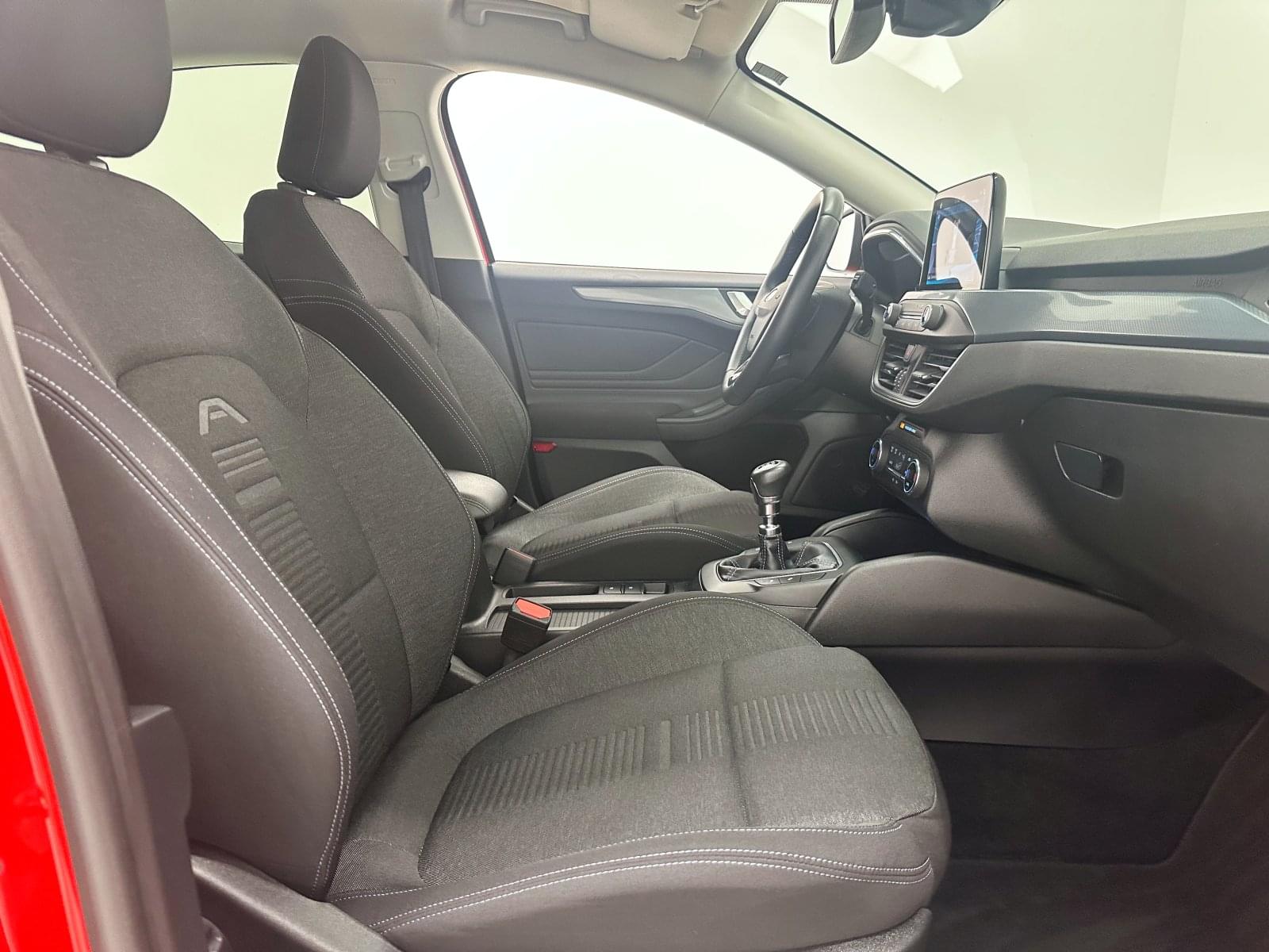 FORD FOCUS ACTIVE X 1.0 ECOBOOST 125CV 37 