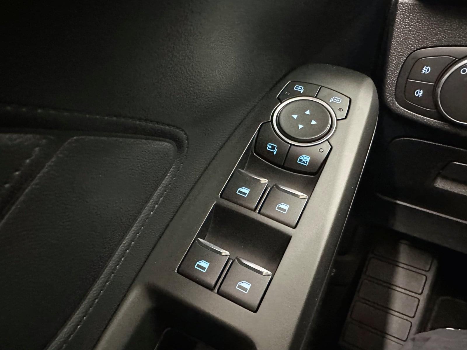 FORD FOCUS ACTIVE X 1.0 ECOBOOST 125CV 33 