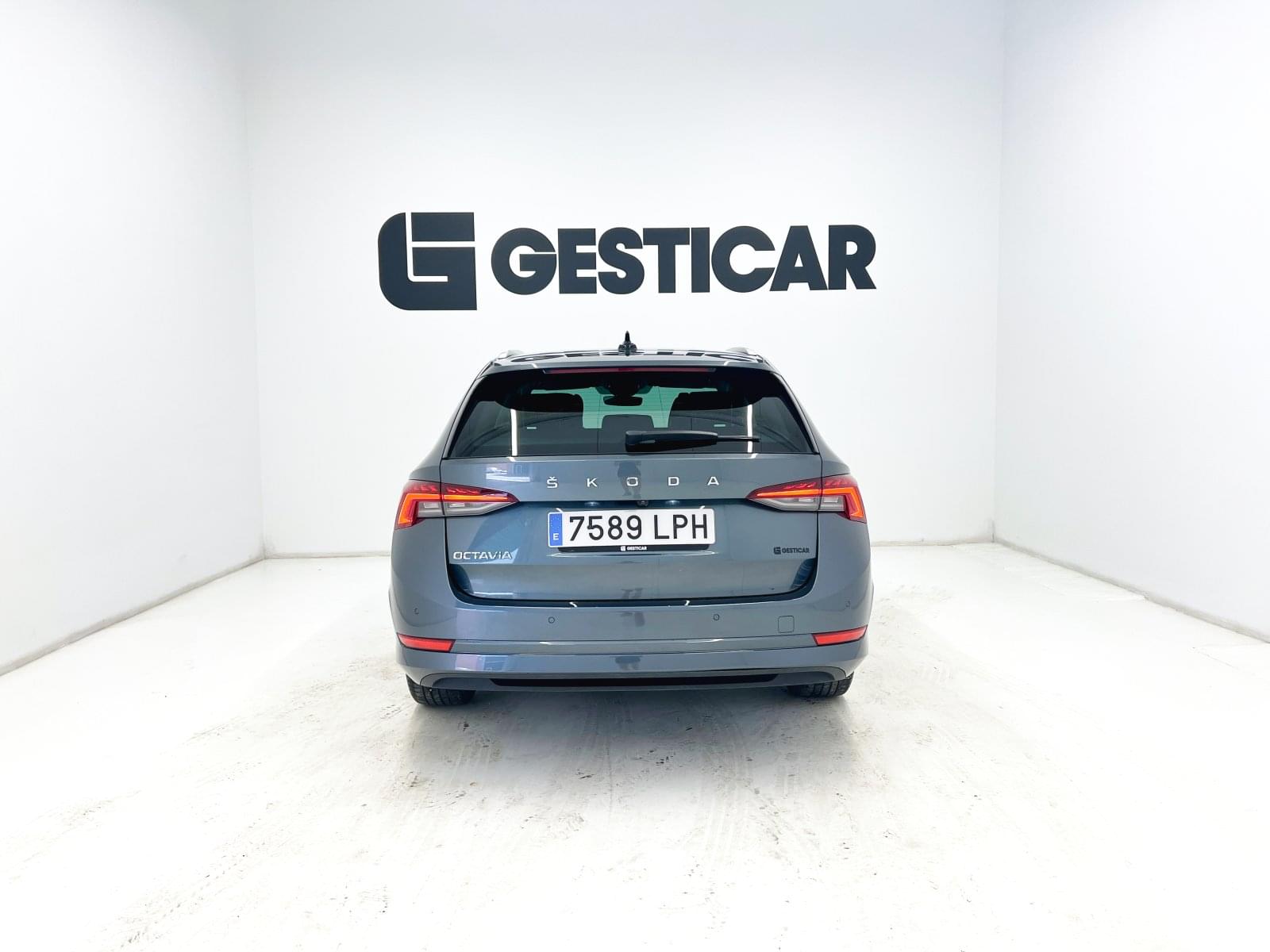 SKODA OCTAVIA COMBI 2.0 TDI 150CV  STYLE 12 