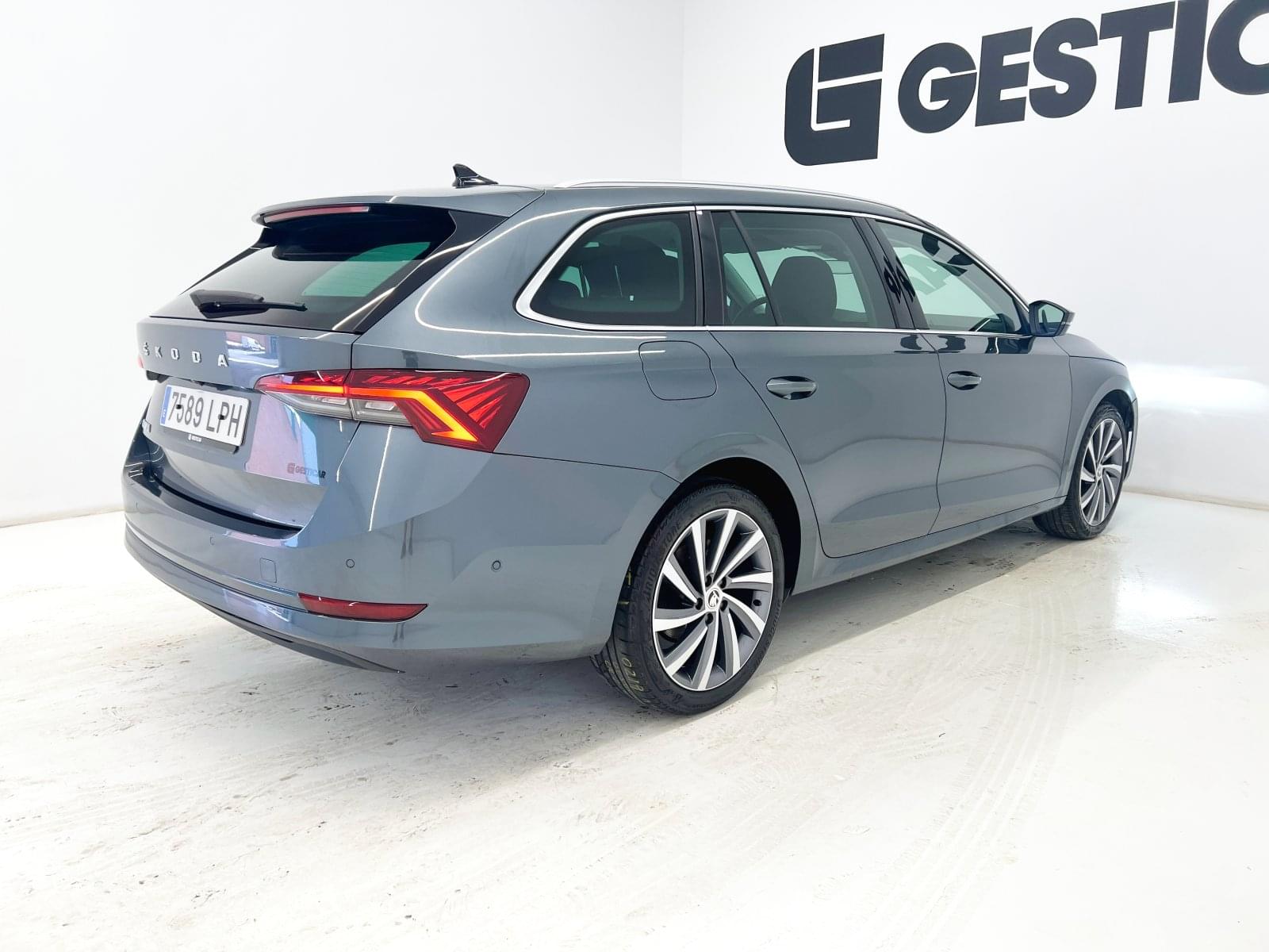 SKODA OCTAVIA COMBI 2.0 TDI 150CV  STYLE 19 