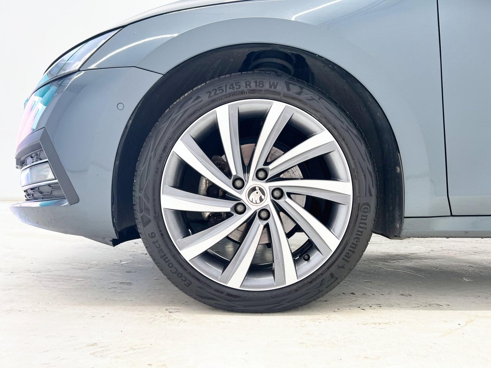 SKODA OCTAVIA COMBI 2.0 TDI 150CV  STYLE 21 