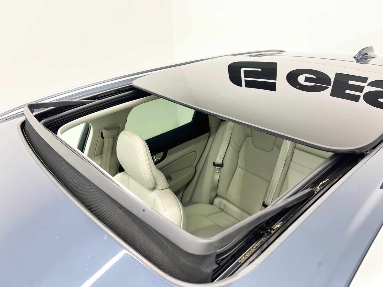 VOLVO XC60 INSCRIPTION PLUG-IN HYBRID 2.0  T8 390CV 10 