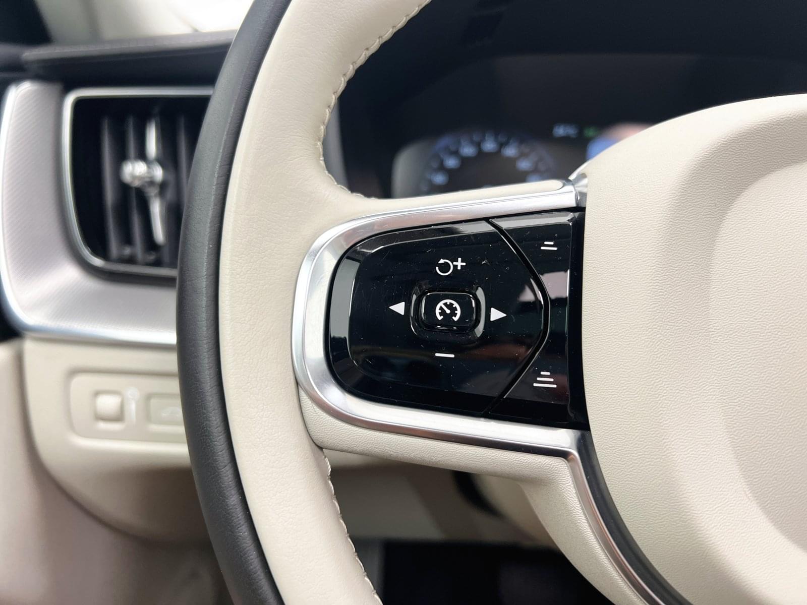 VOLVO XC60 INSCRIPTION PLUG-IN HYBRID 2.0  T8 390CV 31 