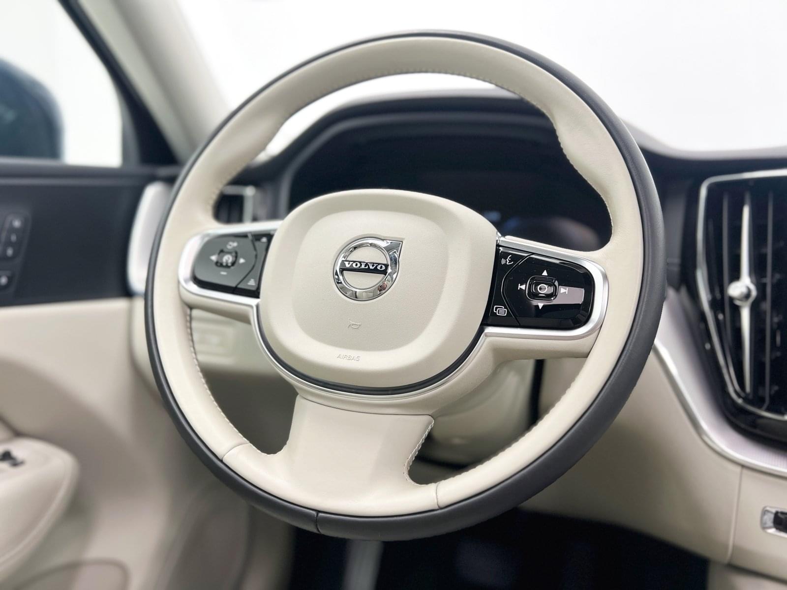 VOLVO XC60 INSCRIPTION PLUG-IN HYBRID 2.0  T8 390CV 30 