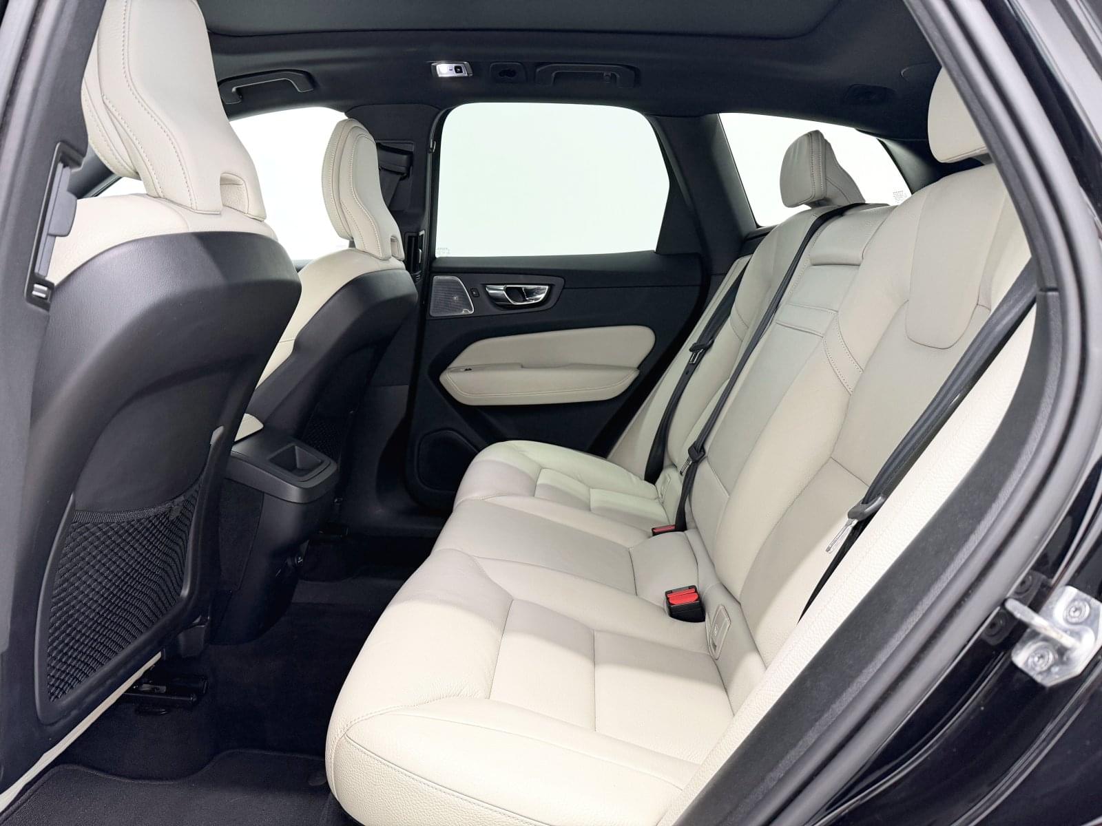 VOLVO XC60 2.0 T5 INSCRIPTION AUTO  250CV 44 