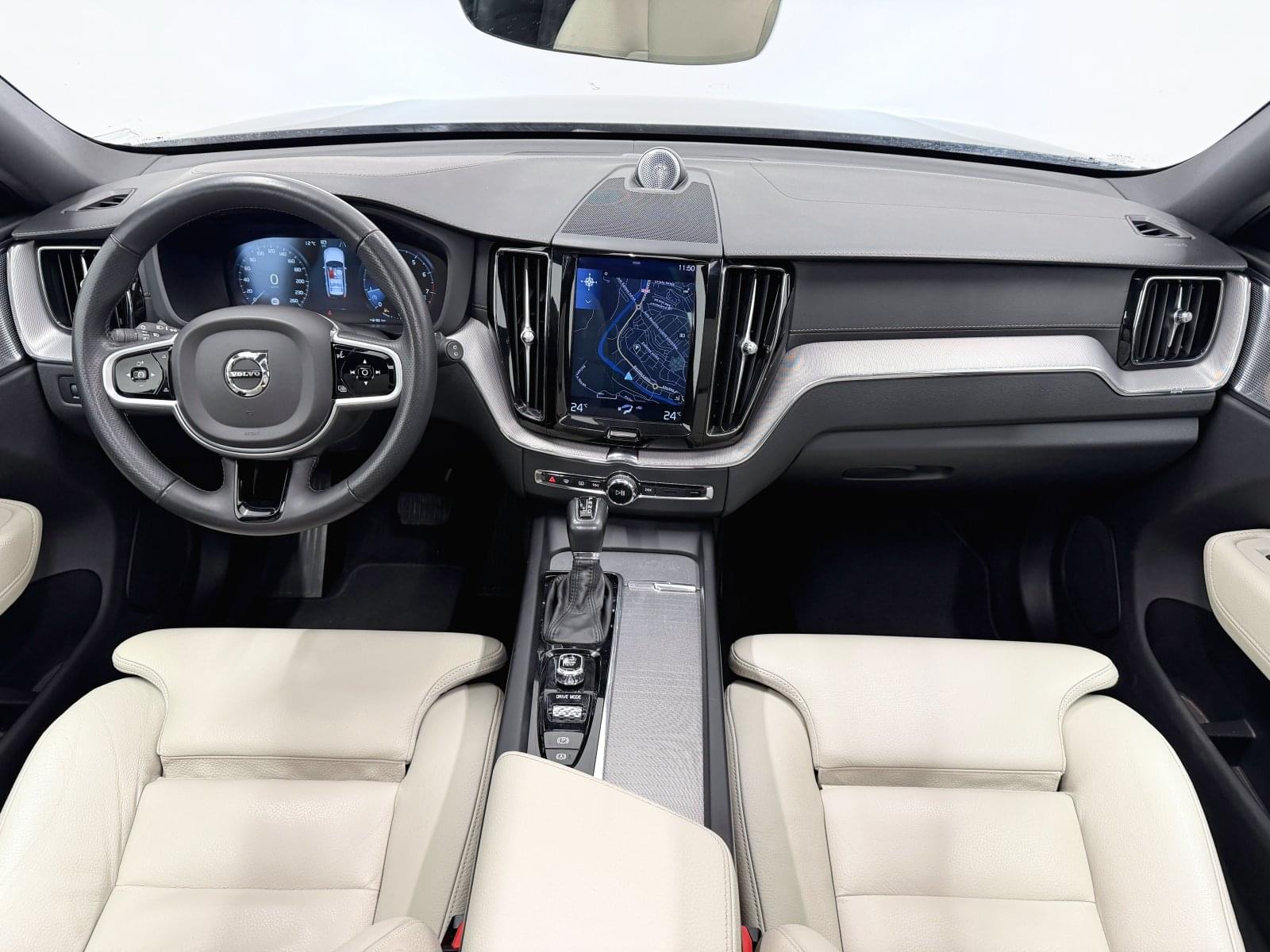 VOLVO XC60 2.0 T5 INSCRIPTION AUTO  250CV 29 