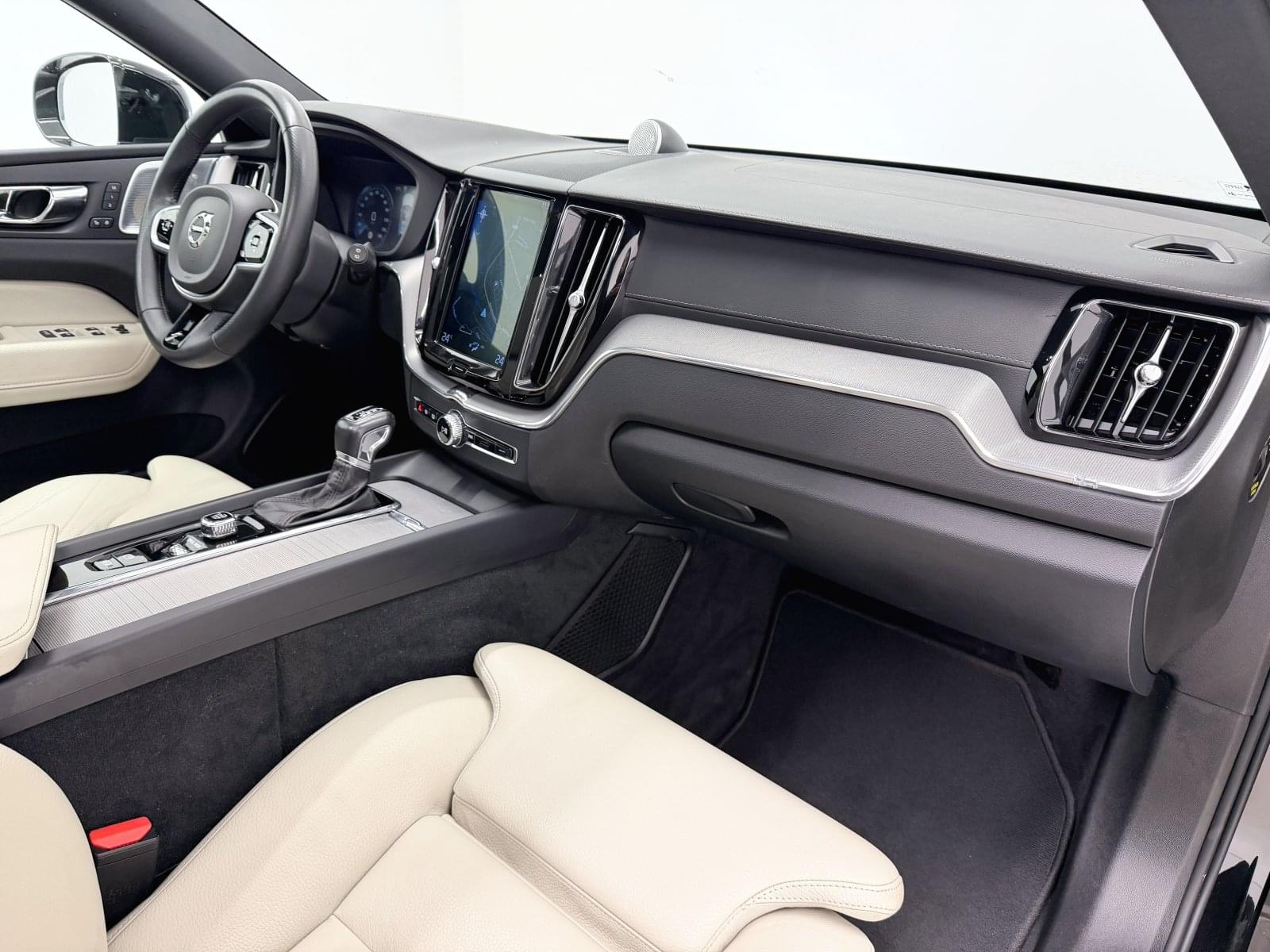 VOLVO XC60 2.0 T5 INSCRIPTION AUTO  250CV 40 