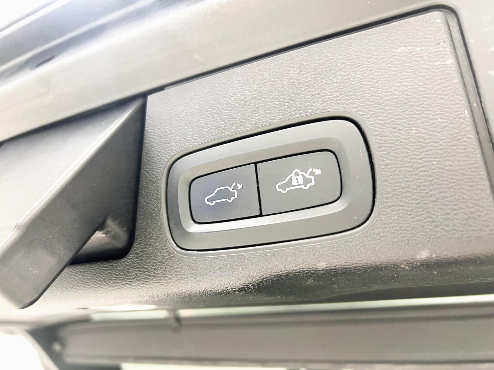 VOLVO XC60 2.0 T6 AWD RECHARGE INSCRIP. AUTO 340CV 18 