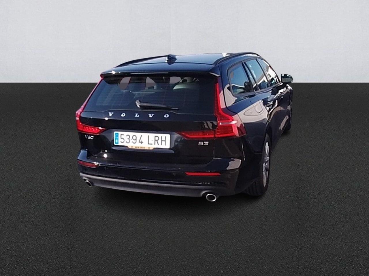 VOLVO V60 2.0 B3 163 CV MOMENTUM CORE AUTO 4 