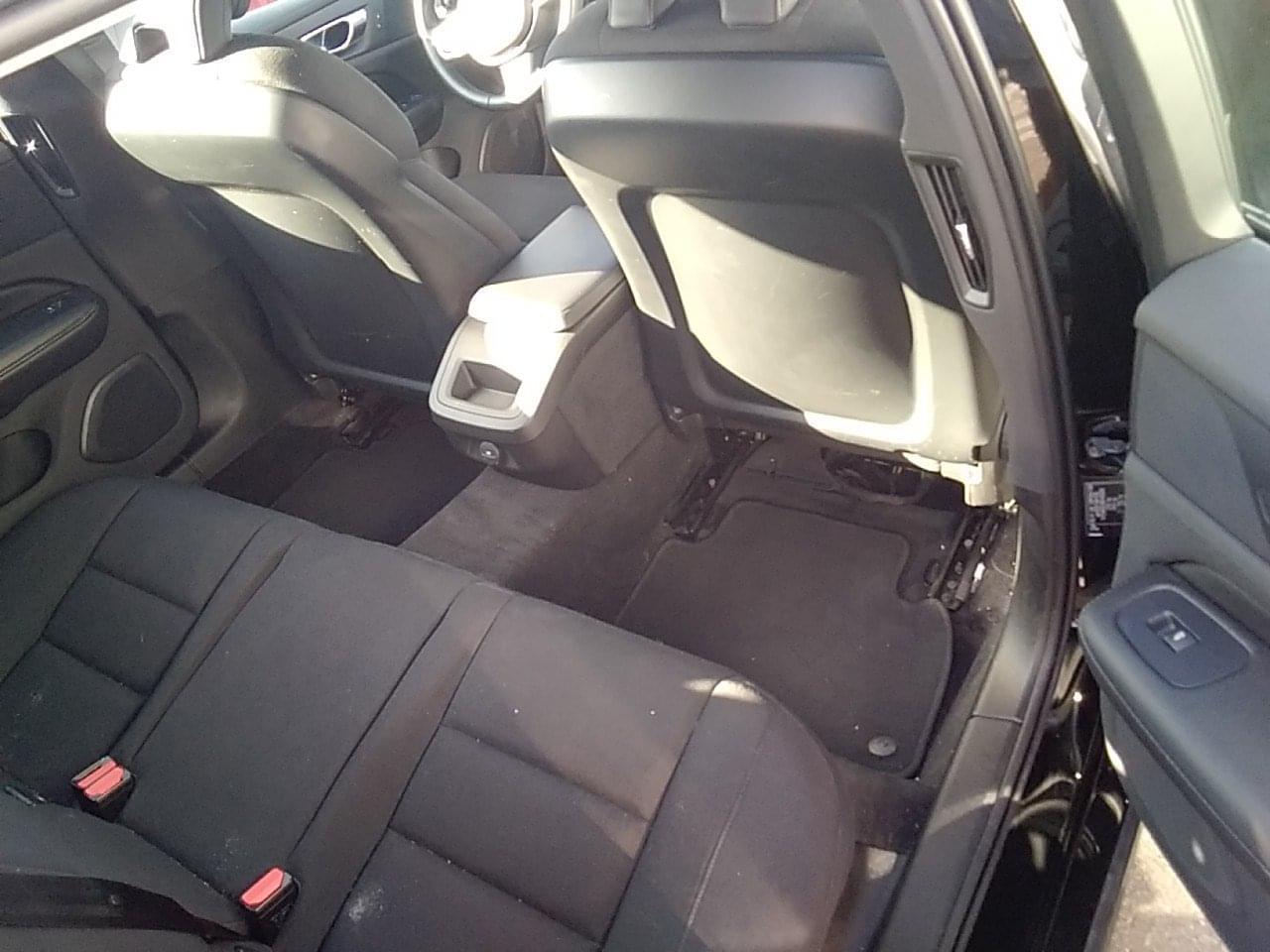 VOLVO V60 2.0 B3 163 CV MOMENTUM CORE AUTO 12 